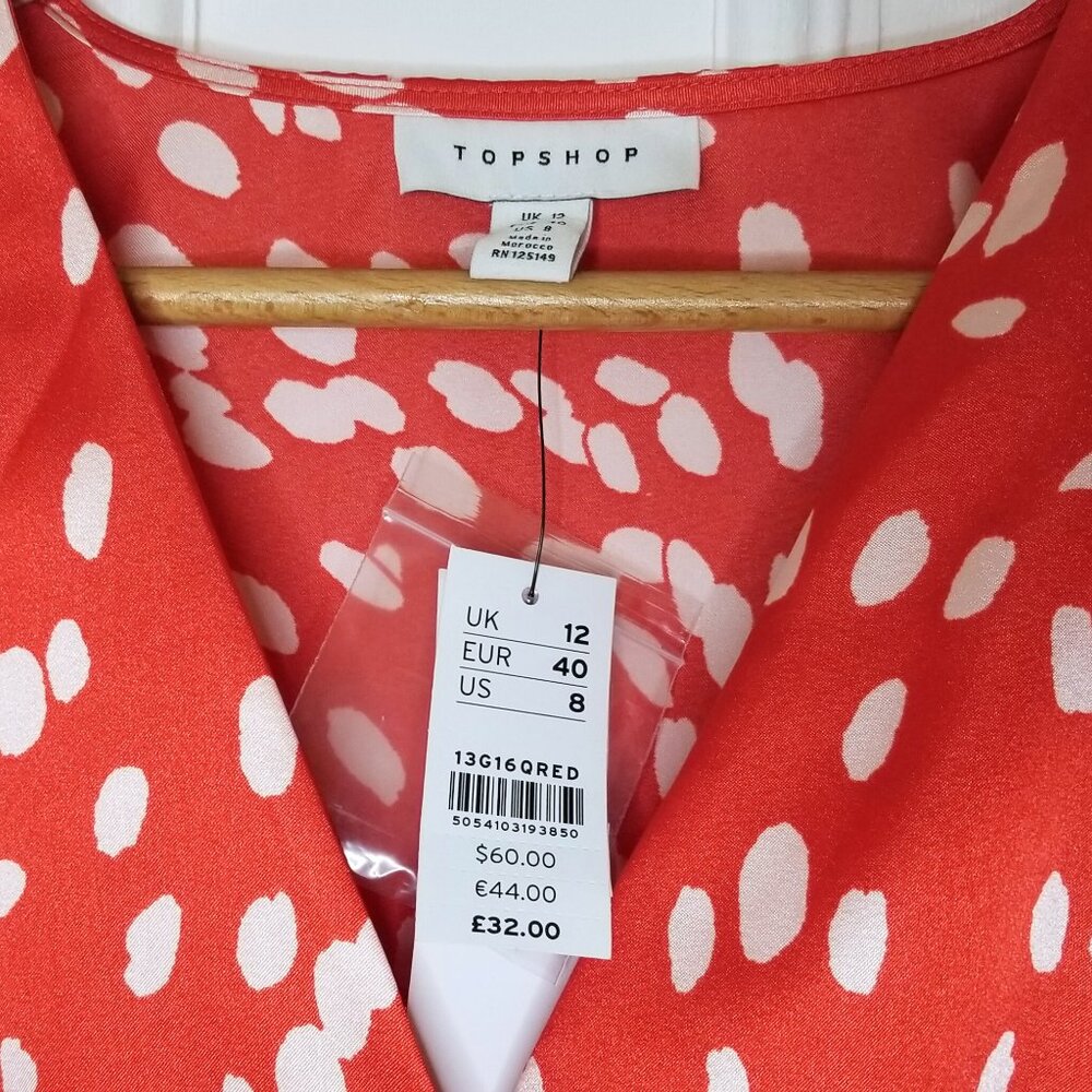 NWT Topshop Red & White Dalmatian Satin Blouse, Size 8 - Picture 3 of 4